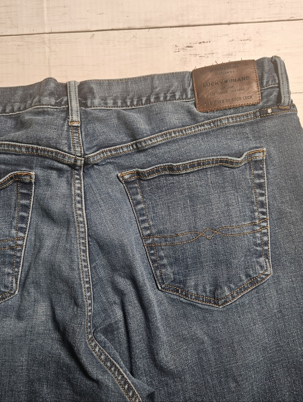 Lucky Brand 181 Relaxed Straight Jeans Mens 42x32 Medium Wash Distressed 42x30 - Picture 11 of 11